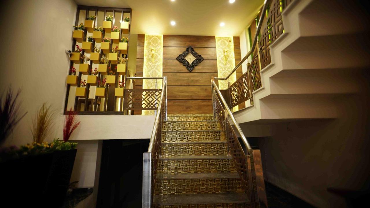 Hotel Soluxe Yamuna Nagar Exterior photo