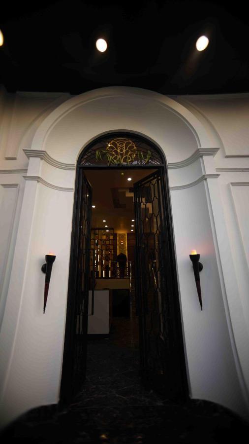 Hotel Soluxe Yamuna Nagar Exterior photo