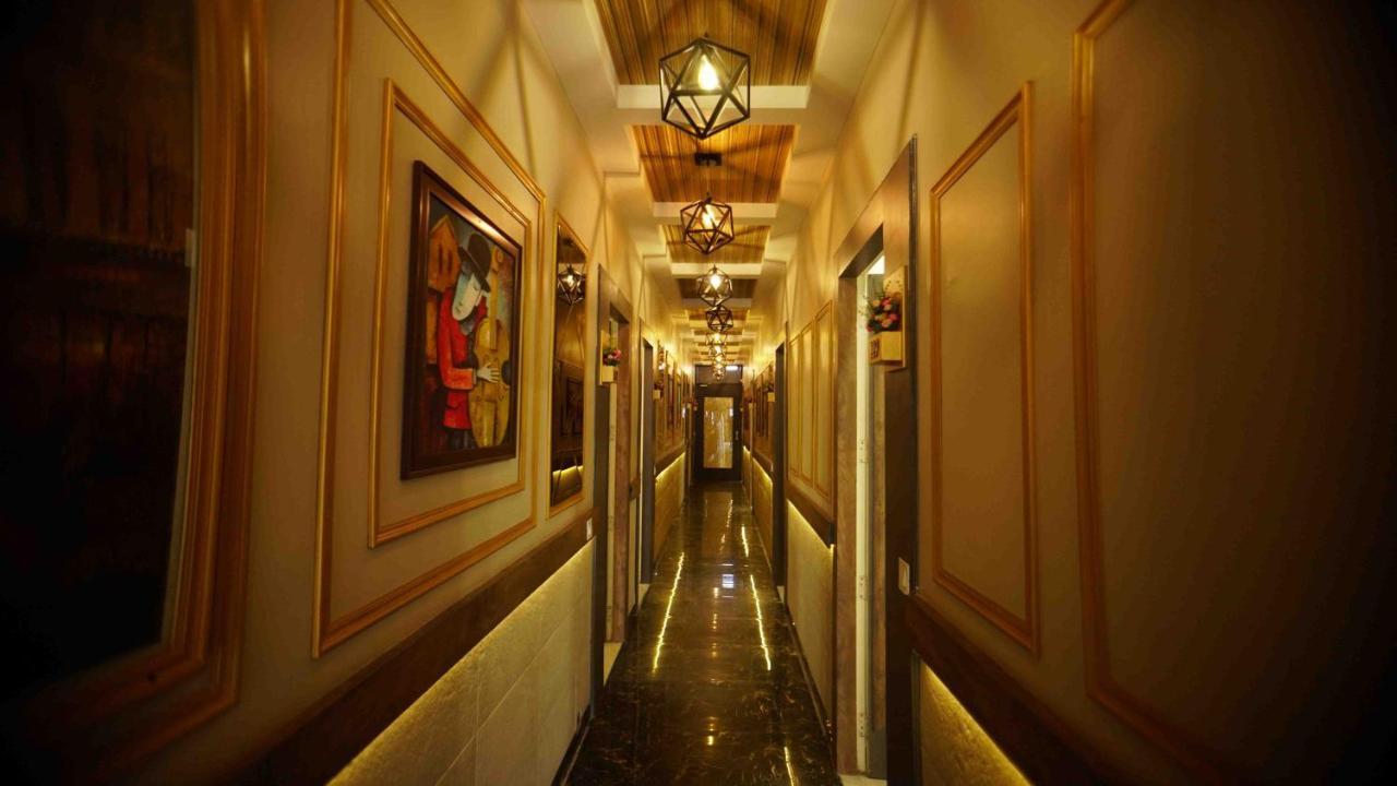 Hotel Soluxe Yamuna Nagar Exterior photo